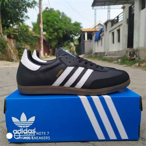 harga sepatu adidas samba original.